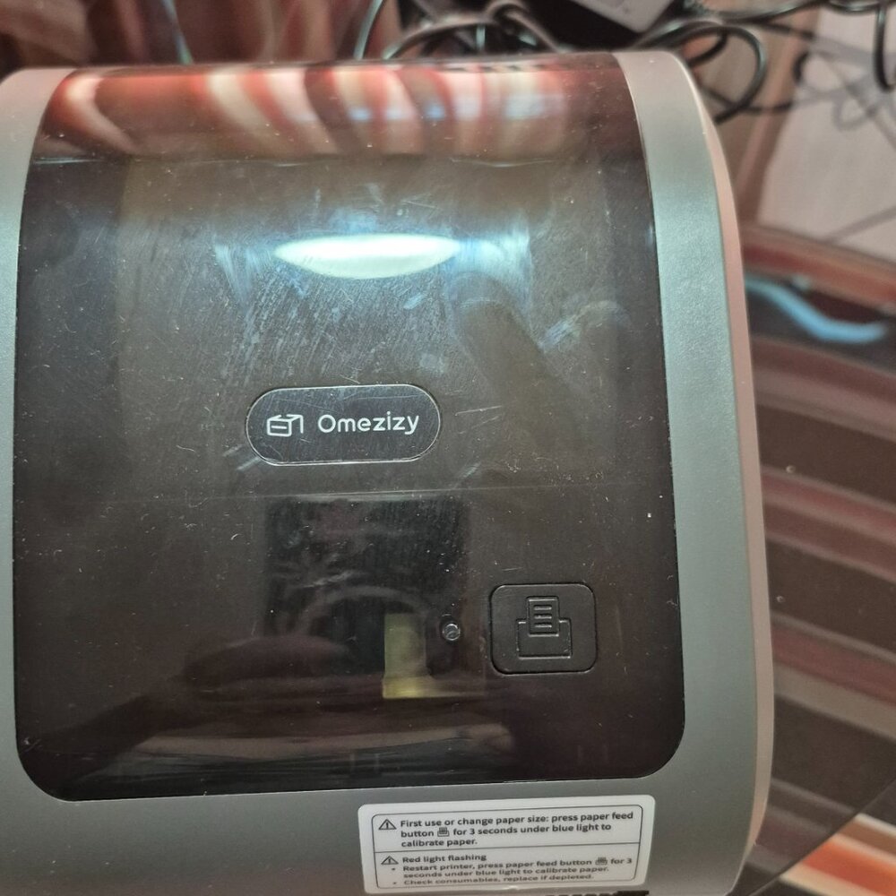 Bluetooth Shipping Label Printer - Picture 3 of 9